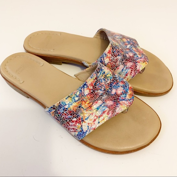 Johnston & Murphy Shoes - Johnston & Murphy Multi Colored Flat Sandals size 7
